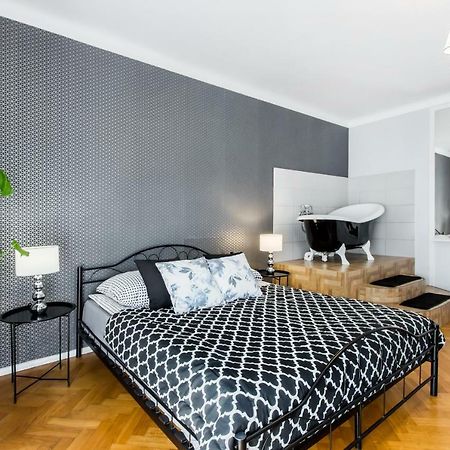 Clicktheflat Apartment Chmielna 7 Varsovia Exterior foto